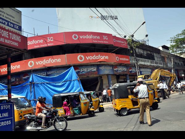 కానిస్టేబుల్ జోక్యం..