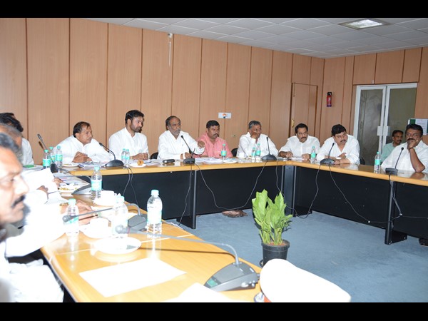 కెసిఆర్