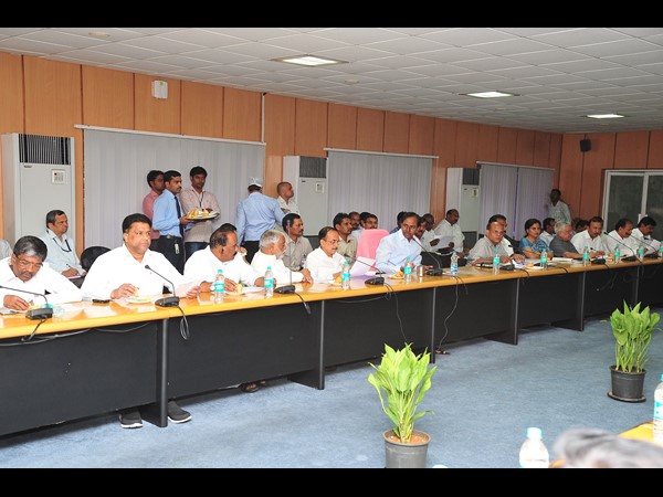 కెసిఆర్