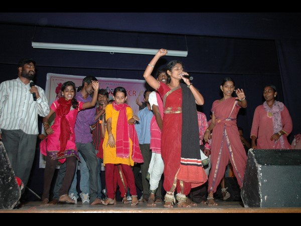 కళాకారుల నిరసన