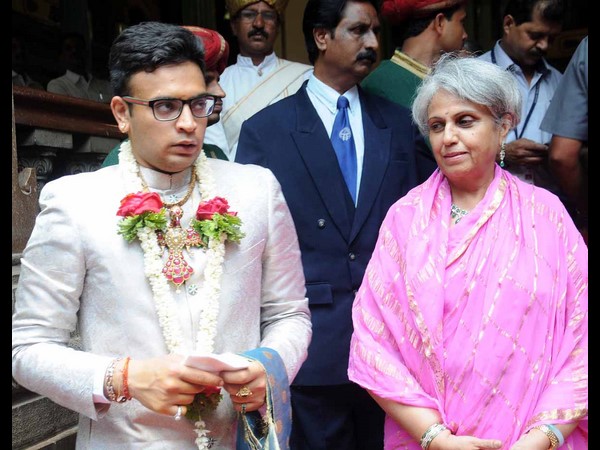 బంగారు బాసింగం