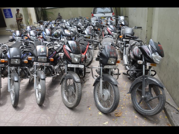 వాహనాల స్వాధీనం