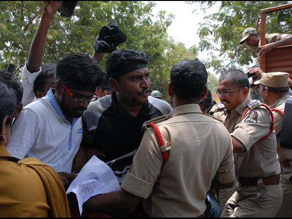 ఓయులో నిరసన ర్యాలీ