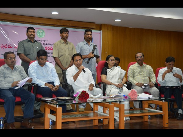  పన్నులు కట్టాల్సిందే: కేటీఆర్