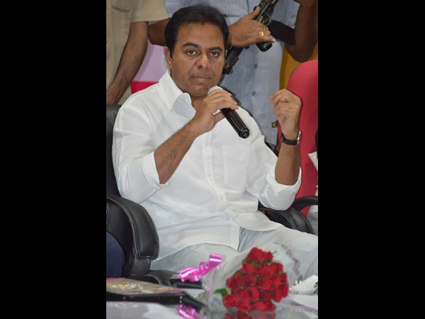 పన్నులు కట్టాల్సిందే: కేటీఆర్
