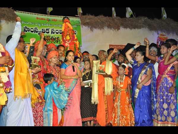  చంద్రబాబుపై కవిత 