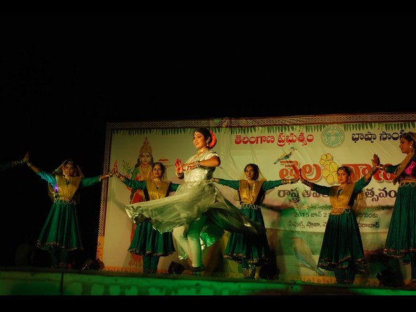 కళా ప్రదర్శనలు
