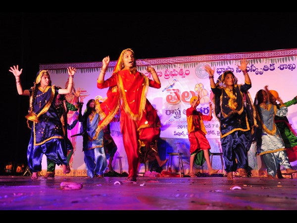 కళా ప్రదర్శనలు