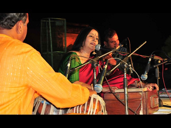 కళా ప్రదర్శనలు