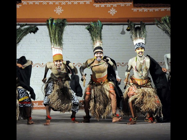 కళా ప్రదర్శనలు