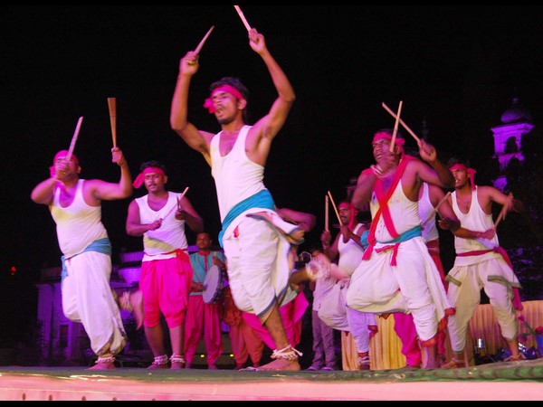 కళా ప్రదర్శనలు