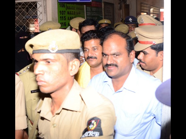 Cash for vote: ACB grills Revanth Reddy for third day