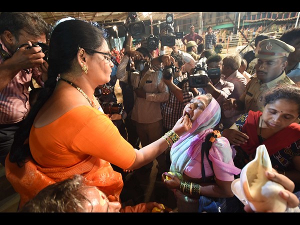 చేపమందు పంపిణీ