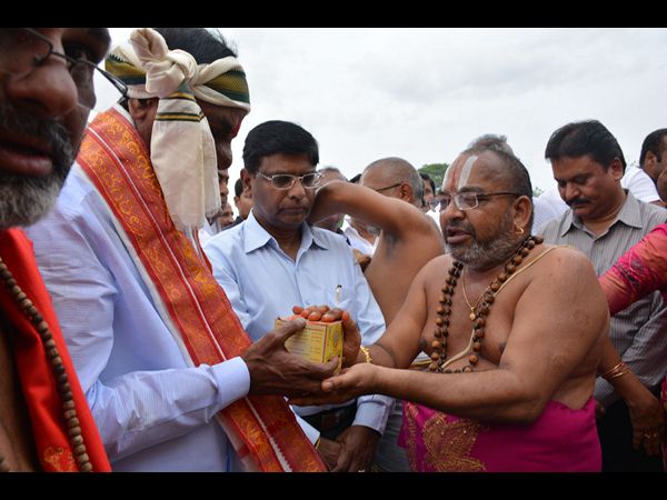 కెసిఆర్