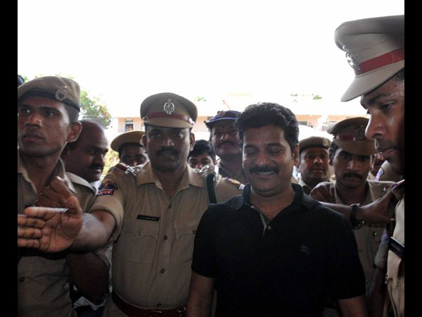 రేవంత్ రెడ్డి తిరిగి జైలుకు..