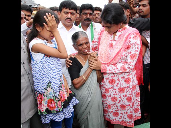 షర్మిల ఓదార్పు యాత్ర