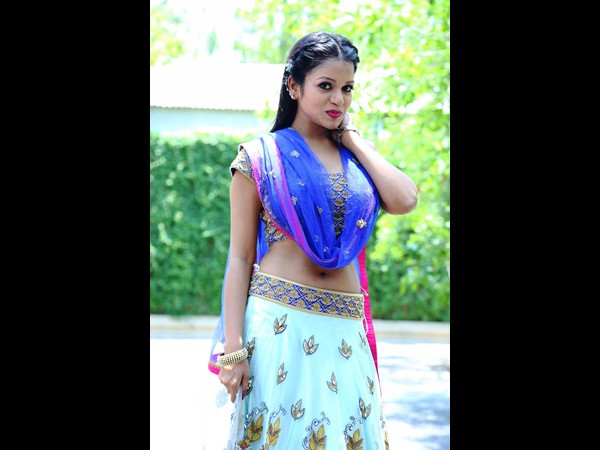 నటి భవ్యశ్రీ సందడి