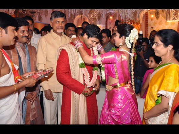  వైభవంగా రేవంత్ రెడ్డి కుమార్తె నైమిశ నిశ్చితార్ధం 