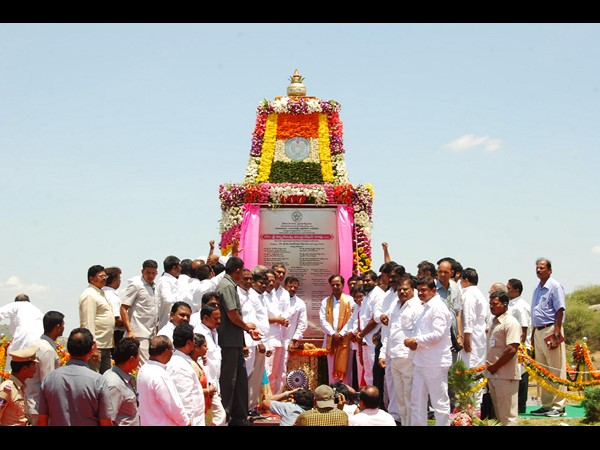 కెసిఆర్