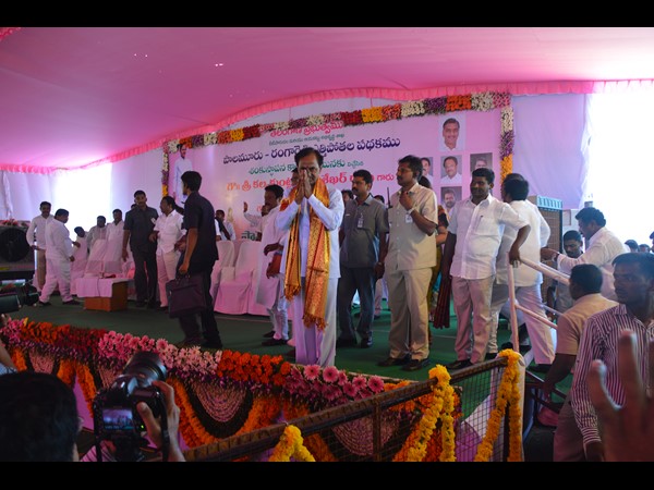కెసిఆర్