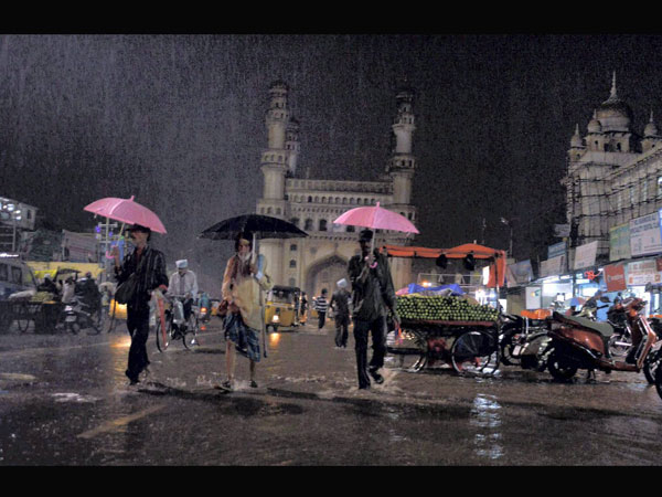 Rain creates havoc in Hyderabad Rain creates havoc in Hyderabad