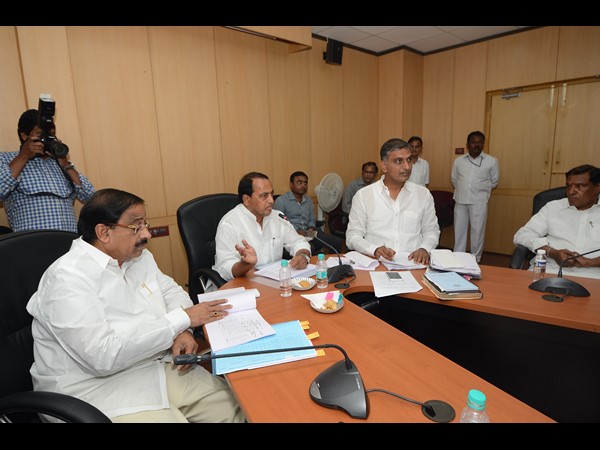 పుష్కరాలపై సమీక్ష