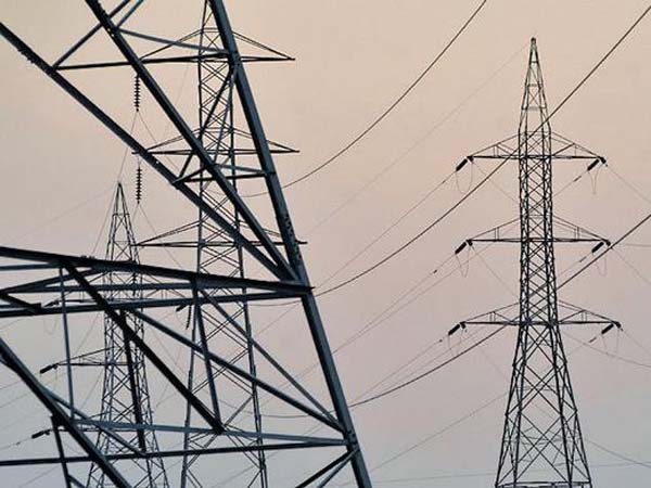 Transco employees meet Governor Narasimhan Transco employees meet Governor Narasimhan