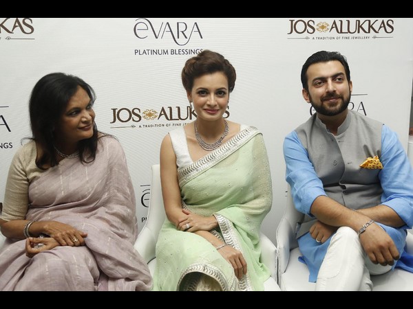  దియా మీర్జా