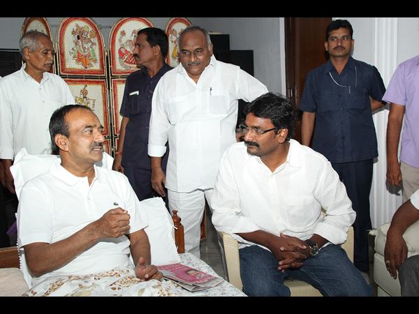 మంత్రి ఈటెల రాజేందర్‌కు పరామర్శల వెల్లువ 