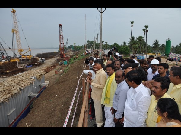 చంద్రబాబు చంద్రబాబు