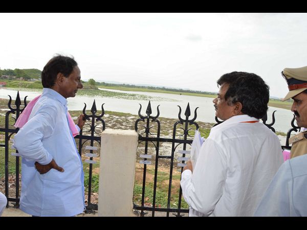 రాజన్న సేవలో కెసిఆర్