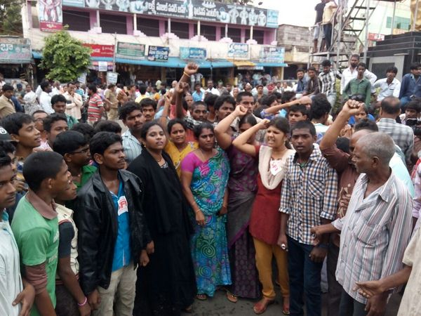 కామాంధుడిని కొట్టి చంపారు