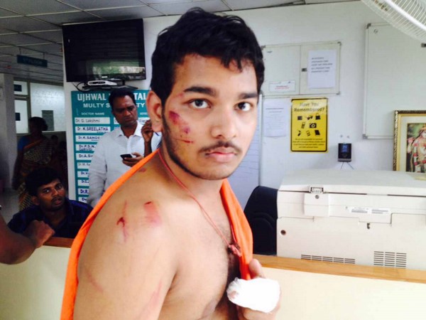  కళాశాలలో గొడవ