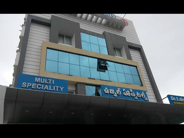  కళాశాలలో గొడవ