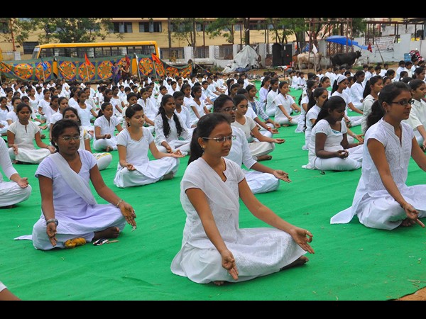 యోగా సాధన యోగా సాధన