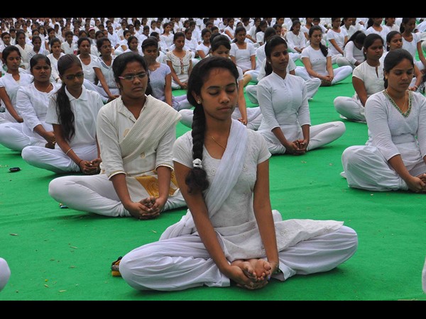 యోగా సాధన యోగా సాధన