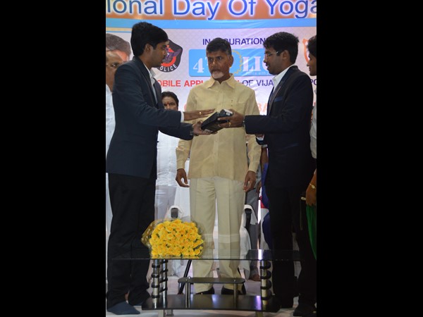 'ఫోర్త్ లయన్'ను ప్రారంభించిన బాబు: బ్రాండ్ అంబాసిడర్గా సాయి కుమార్ 'ఫోర్త్ లయన్'ను ప్రారంభించిన బాబు: బ్రాండ్ అంబాసిడర్గా సాయి కుమార్