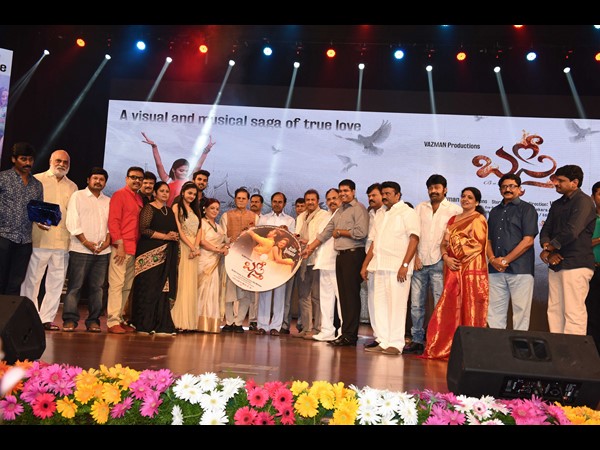 చిరంజీవి పేరు కూడా ప్రస్తావన..