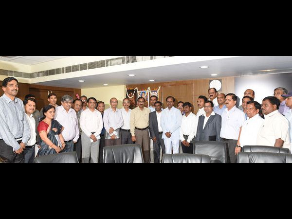 కెసిఆర్