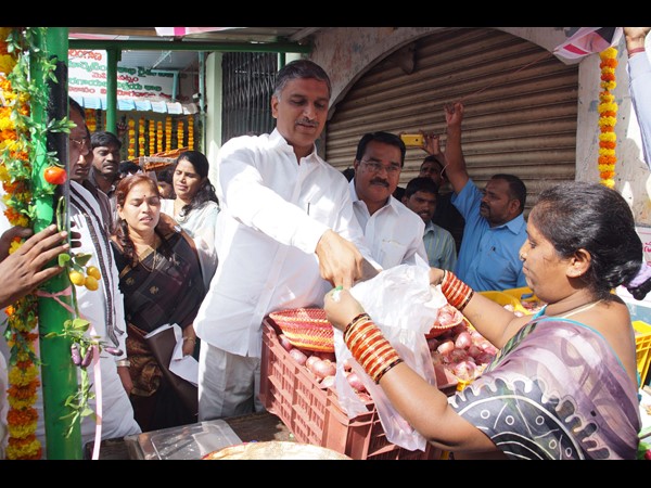 మనఊరు-మన కూరగాయలు: రూ. 21కే కిలో ఉల్లి