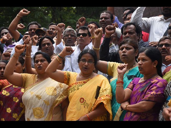 ఆందోళన