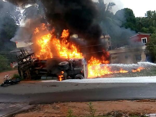 మంటలు అదుపు చేశారు మంటలు అదుపు చేశారు