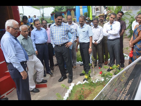 చారిత్రక కట్టడంగా విశాఖ లైట్ హౌస్