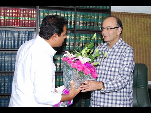 కేటీఆర్ - జైట్లీ