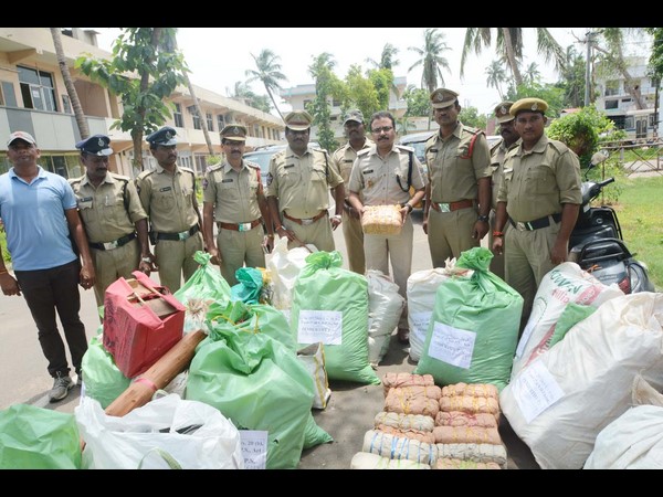  భారీగా గంజాయి స్వాధీనం: 410 కేజీల పట్టివేత 