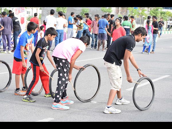 యువత కేరింత