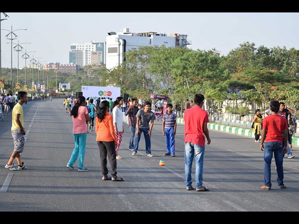 యువత కేరింత