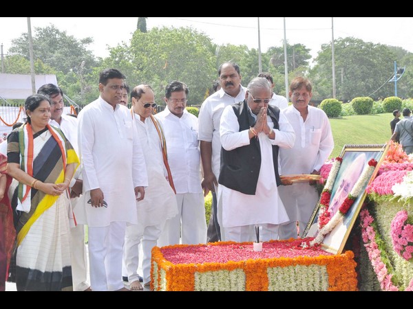  పీవీకి ఘన నివాళి 