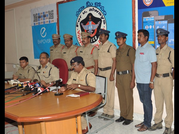 కొత్త ప్రియుడితో పాత ప్రియుడిని చంపించబోయి