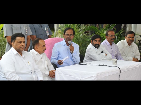 కెసిఆర్